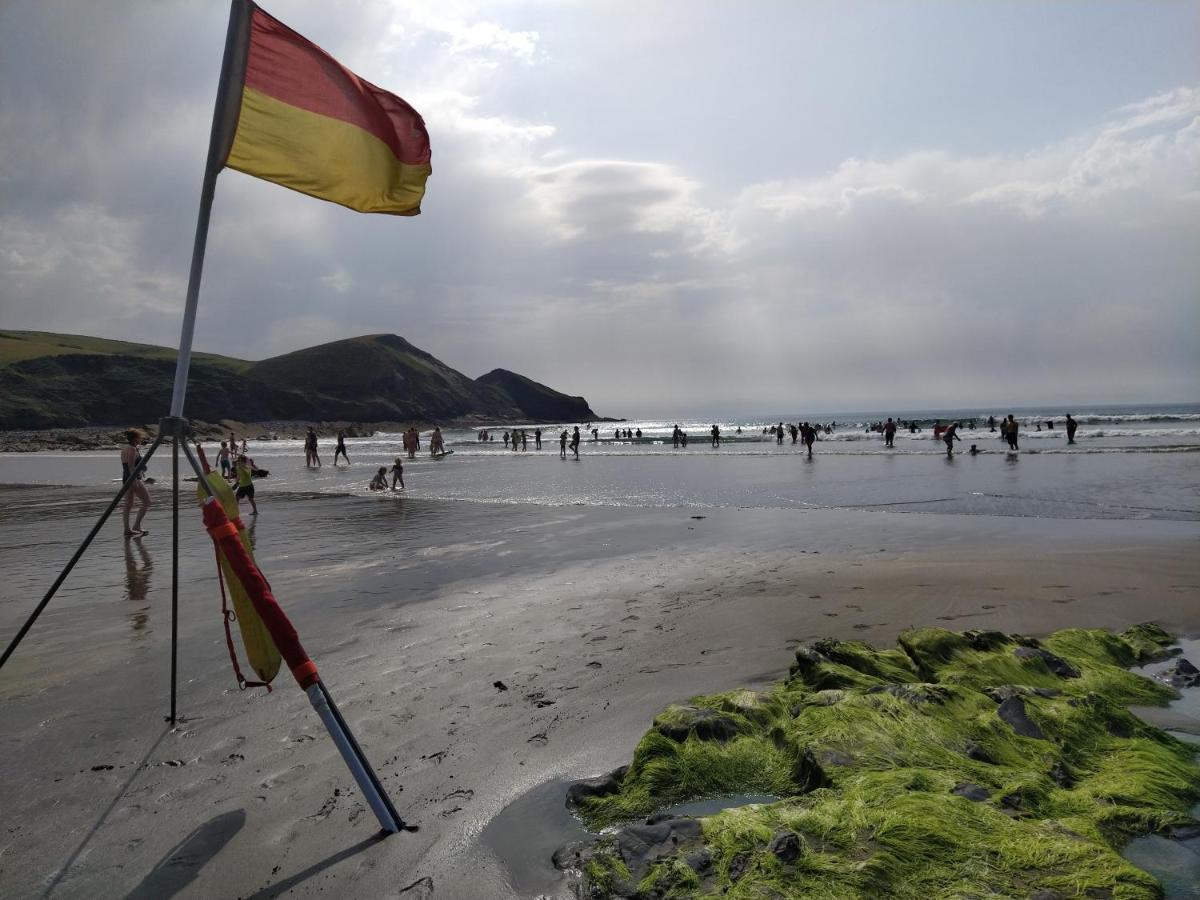 Crackington Haven Lower Tresmorn Farmhouse المظهر الخارجي الصورة
