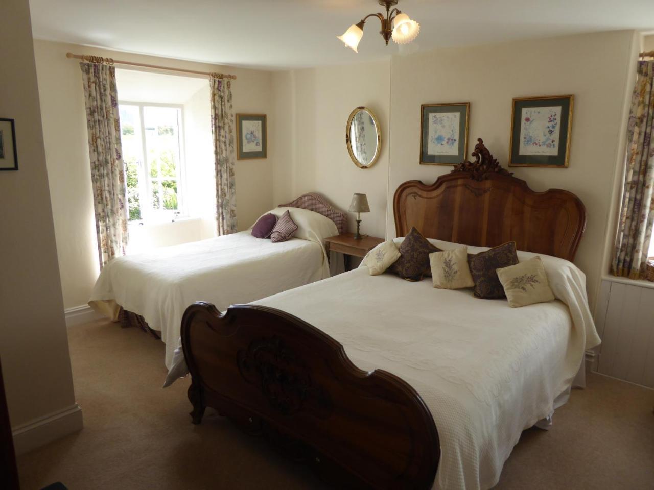 Crackington Haven Lower Tresmorn Farmhouse المظهر الخارجي الصورة