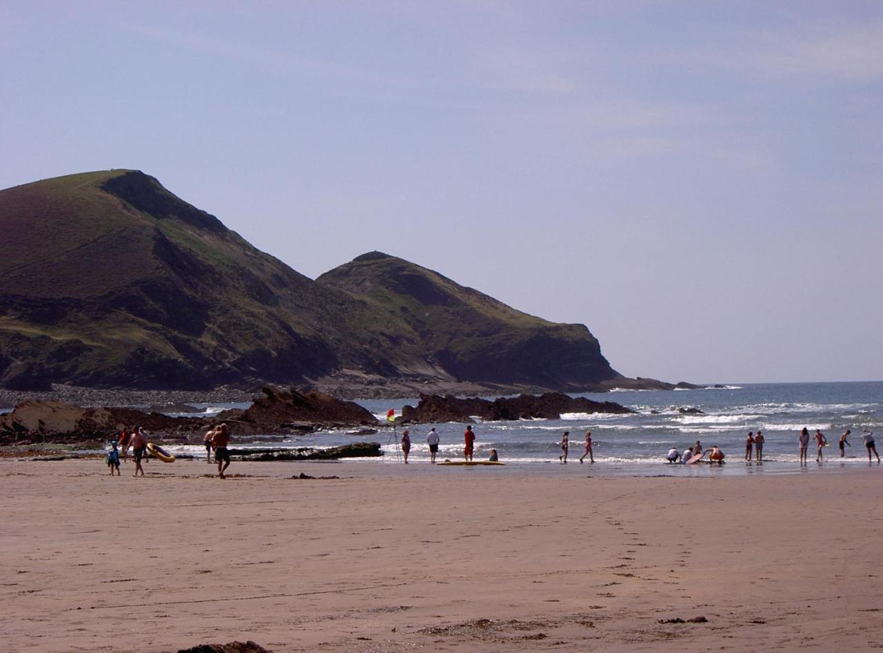 Crackington Haven Lower Tresmorn Farmhouse المظهر الخارجي الصورة